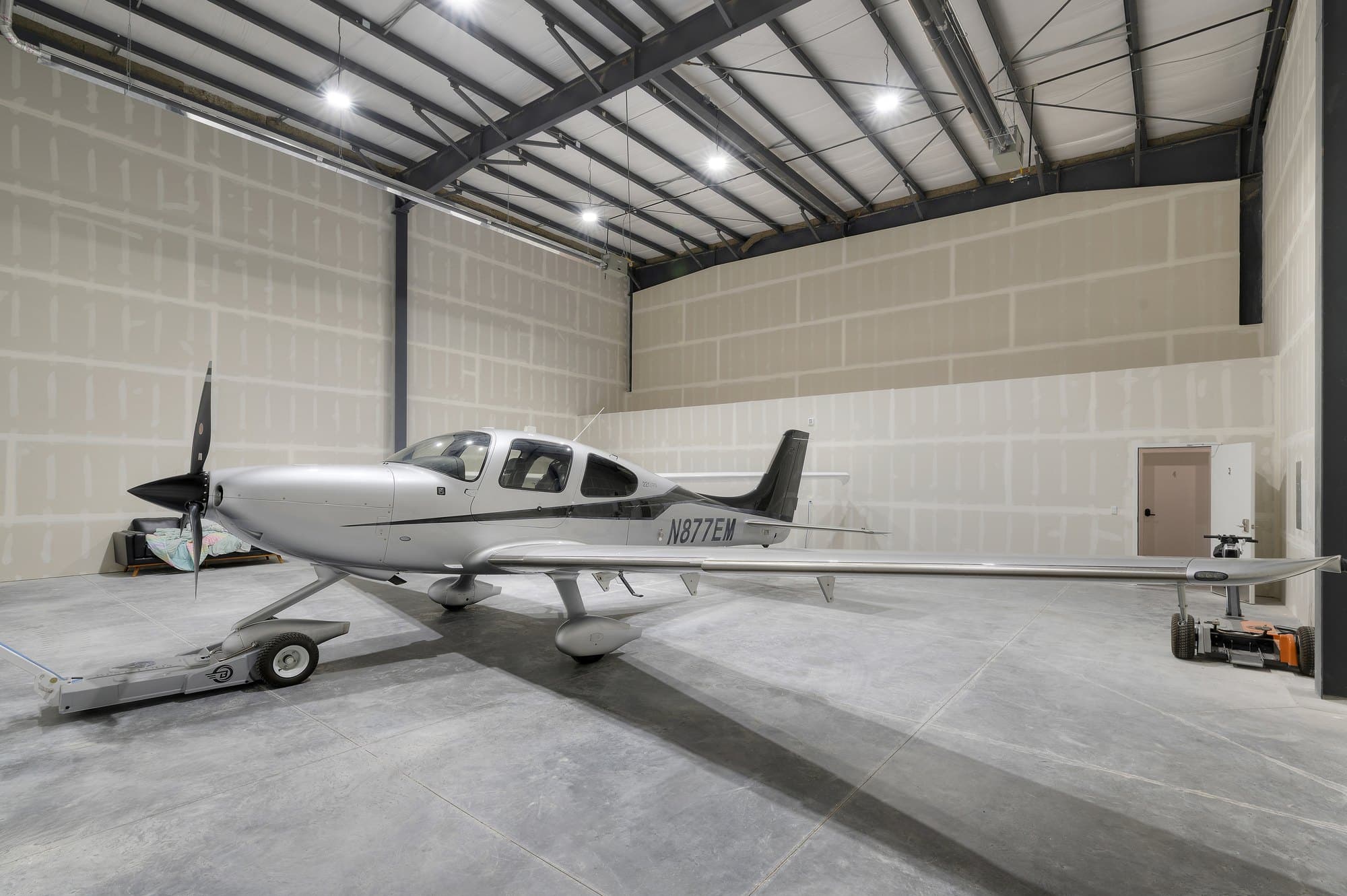 Hangar D3