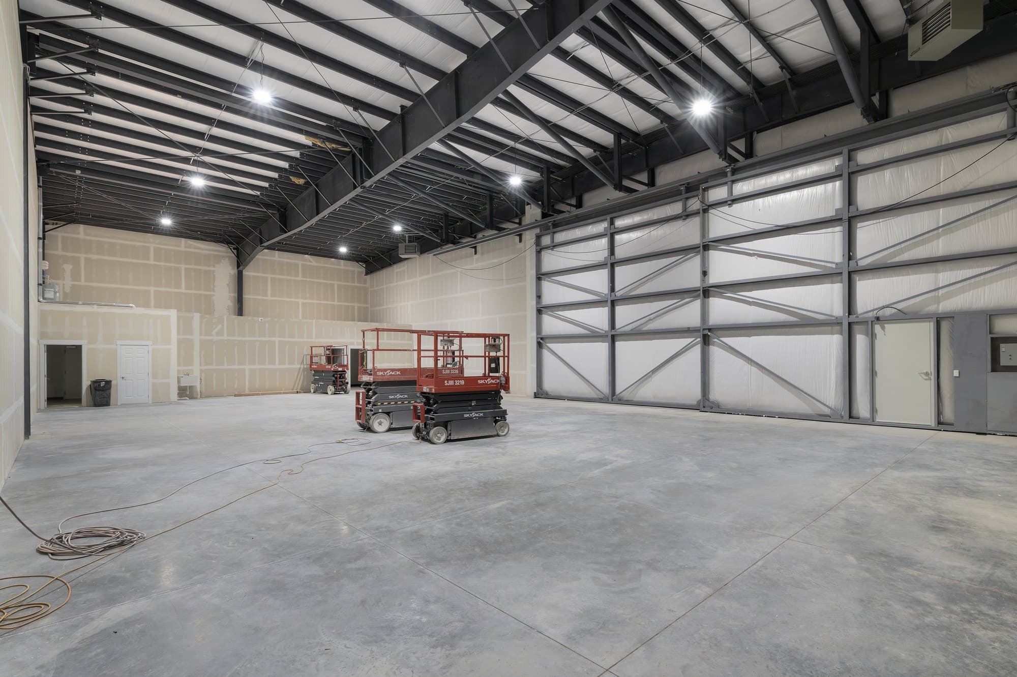 Hangar D6